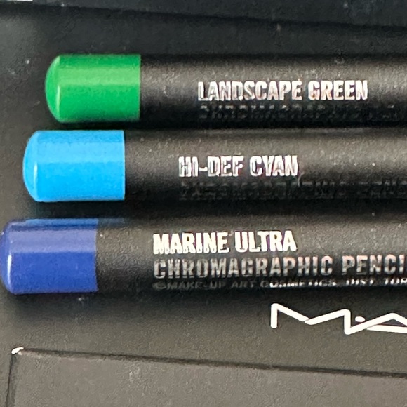 โ๏ธ LANDSCAPE GREEN a MAC CHROMAGRAPHIC PENCIL. RETAIL $23 *NEW IN THE BOX. - Picture 4 of 6